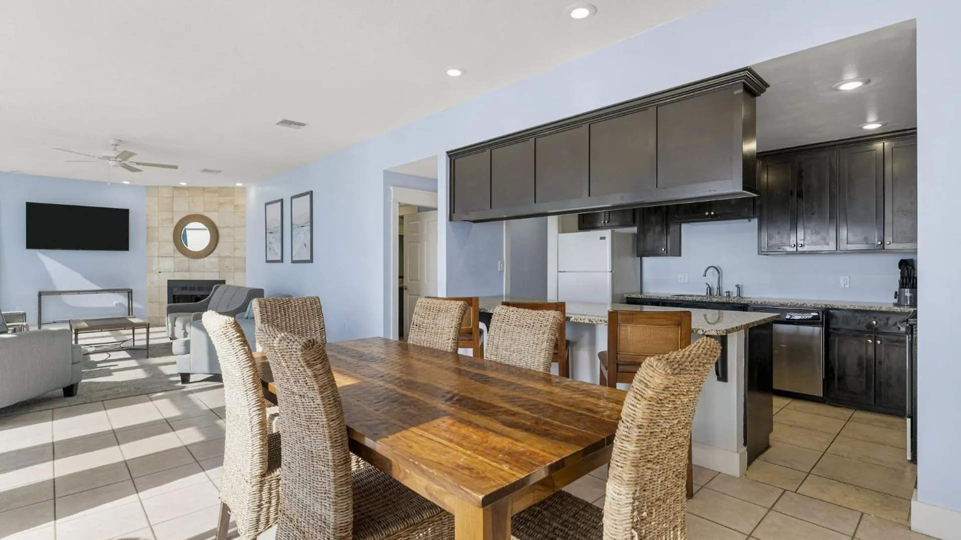 Sharkys Retreat 701 Condo 巴拿马城